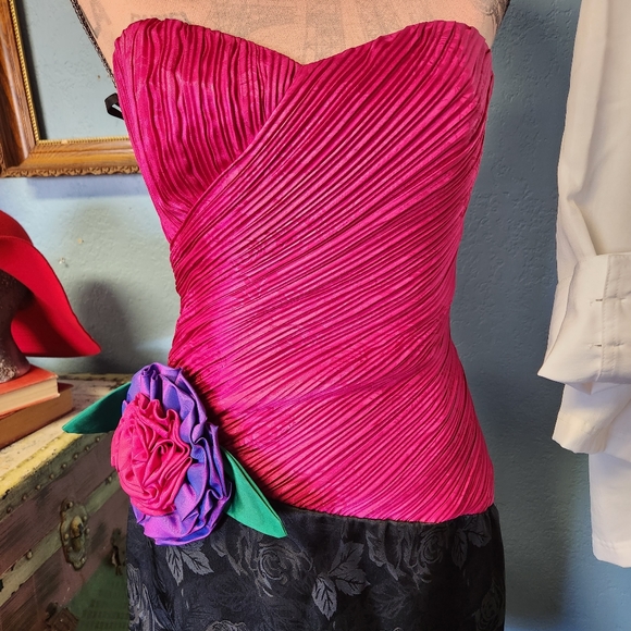 Pantagis 80s Formal Barbiecore Dress - Picture 8 of 8